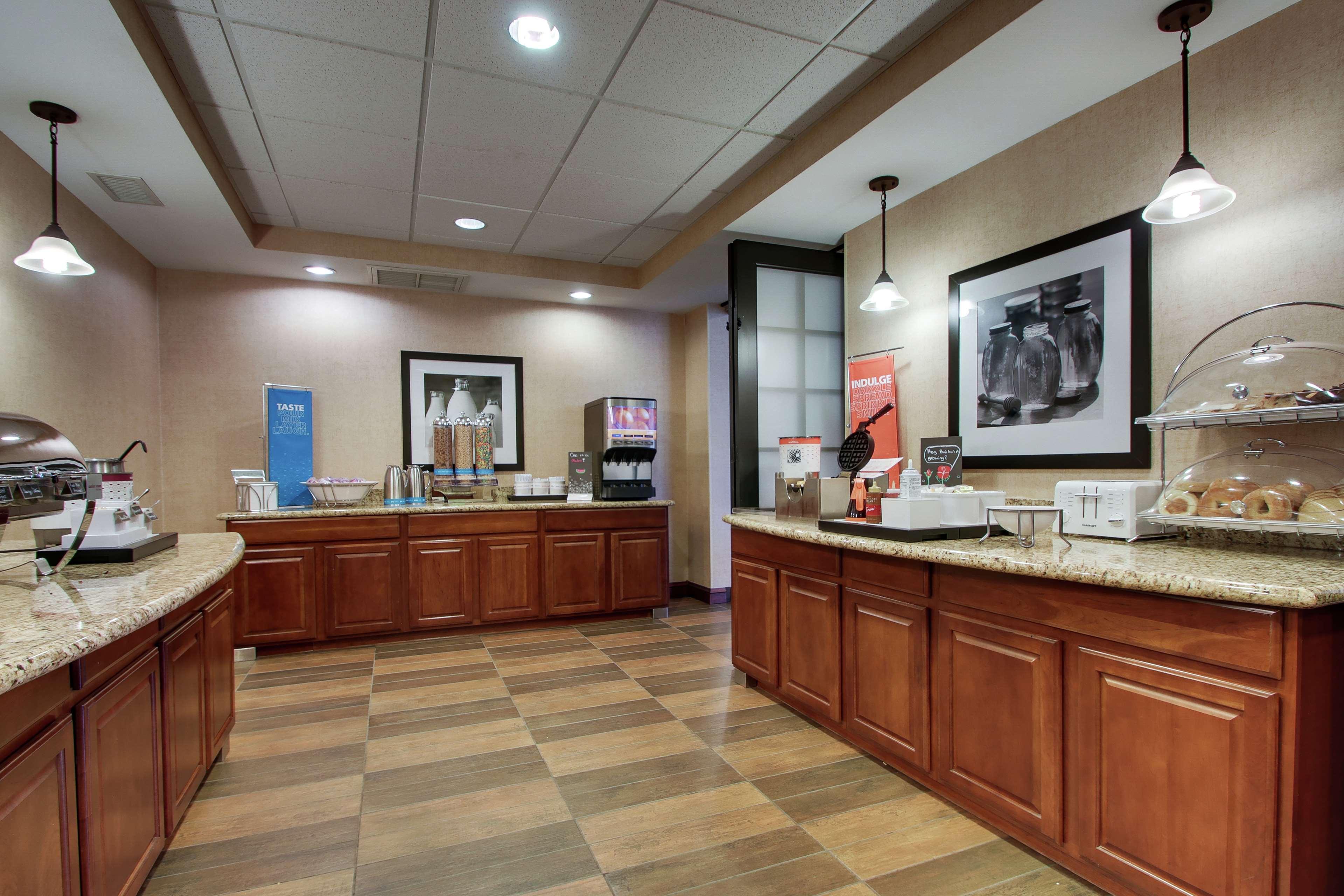 Hampton Inn & Suites Denver Литлтон Экстерьер фото